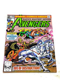 AVENGERS VOL.1 #208. VFN CONDITION.