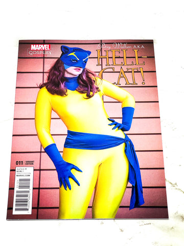 PATSY WALKER AKA HELLCAT #11. VARIANT COVER. VFN+ CONDITION.