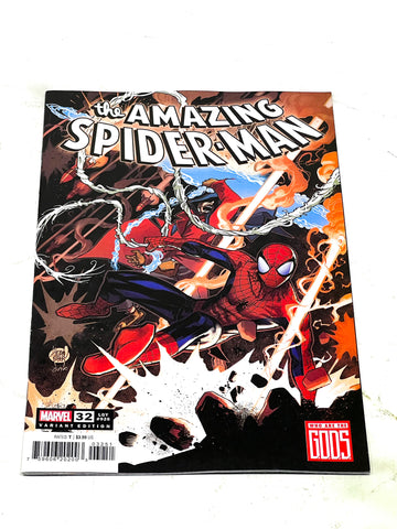 AMAZING SPIDER-MAN VOL.6 #32. VARIANT COVER. NM CONDITION.