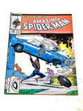 AMAZING SPIDER-MAN #306. VFN- CONDITION.