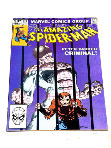 AMAZING SPIDER-MAN #219. FN CONDITION.