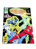 JUSTICE LEAGUE QUARTERLY #9. VFN+ CONDITION.