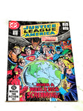 JUSTICE LEAGUE OF AMERICA #210. VFN- CONDITION