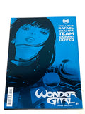 WONDER GIRL #1. VARIANT COVER. NM CONDITION.