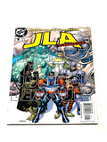 JLA CLASSIFIED #1. NM CONDITION.
